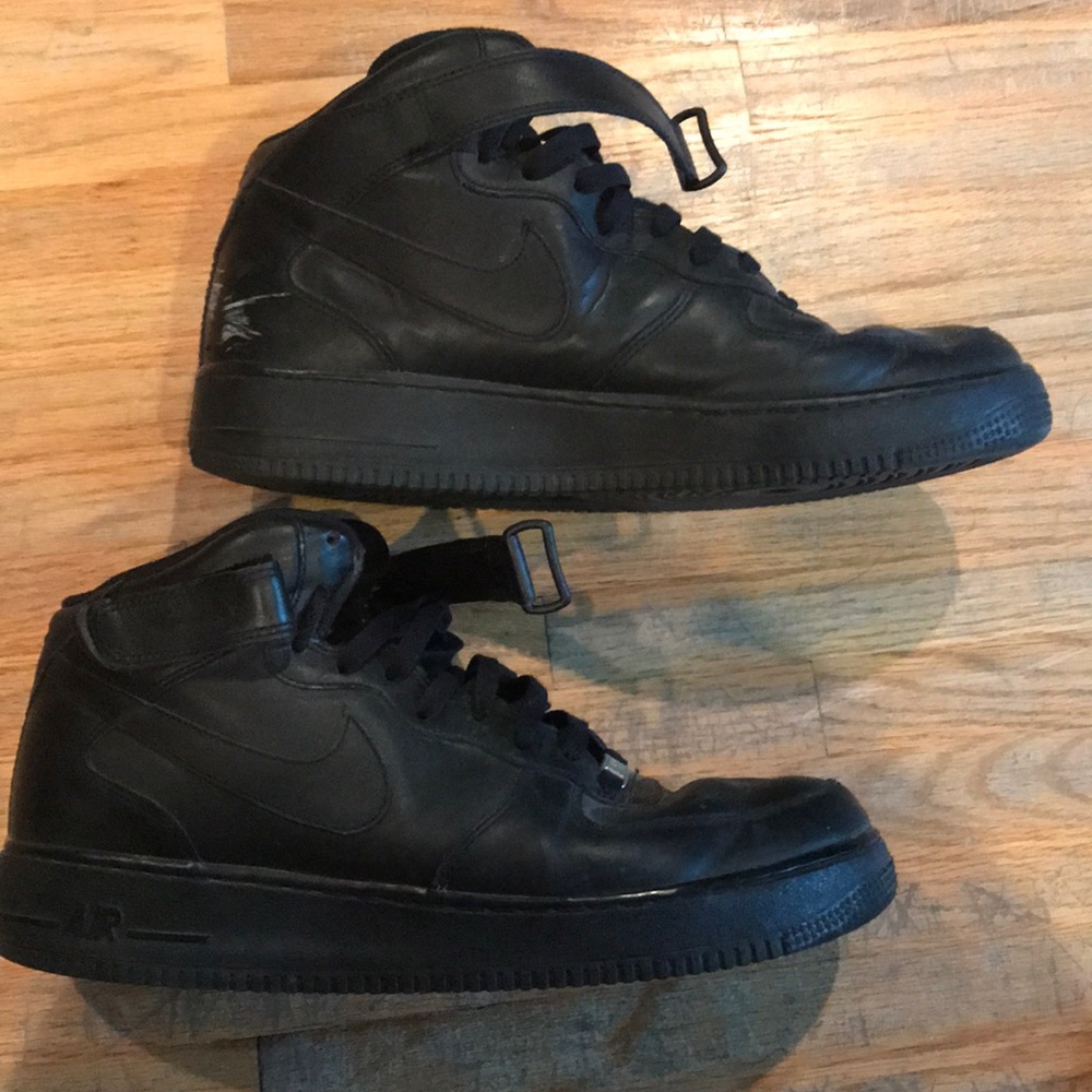 Black Air Force 1 High Tops